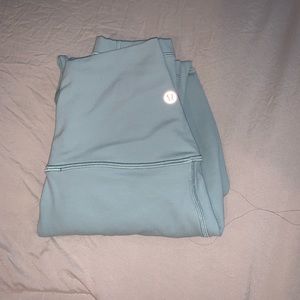 Selling Lululemon Align Leggings in a size 2! 25”